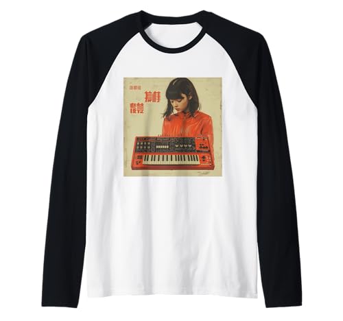 Vintage Synthesizer Analog Synth Japanese Women DJ Producer Raglan Vintage Synthesizer Analog Synth Japanese Women DJ Producer Raglan von Synthesizer Analog Synth Techno Drum Machine
