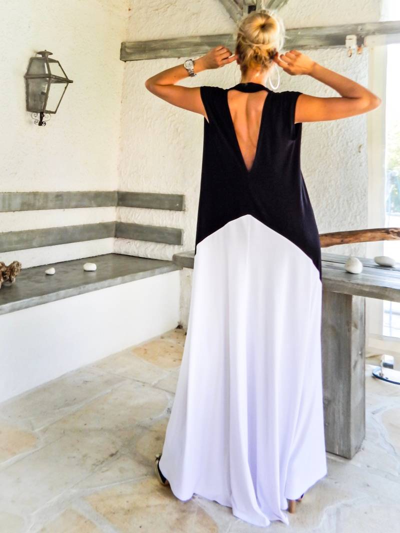 Neues Maxi Kleid in Übergröße/Plus Size Kaftan Schwarz-Weißes Sommerkleid Oversize Rückenfreies #35260 von SynthiaCouture