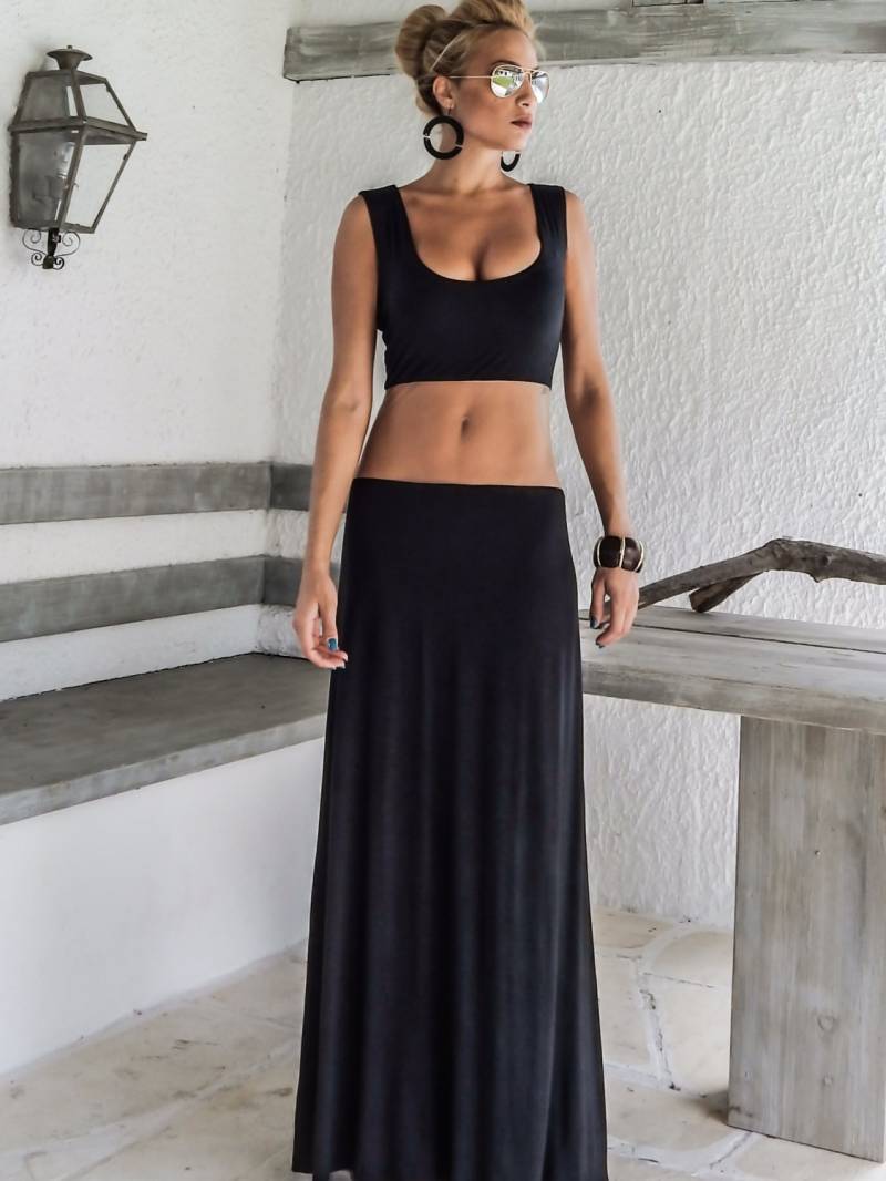 Schwarzes Viskose Maxikleid Mit Durchsichtigem Ausschnitt - #95022 von SynthiaCouture