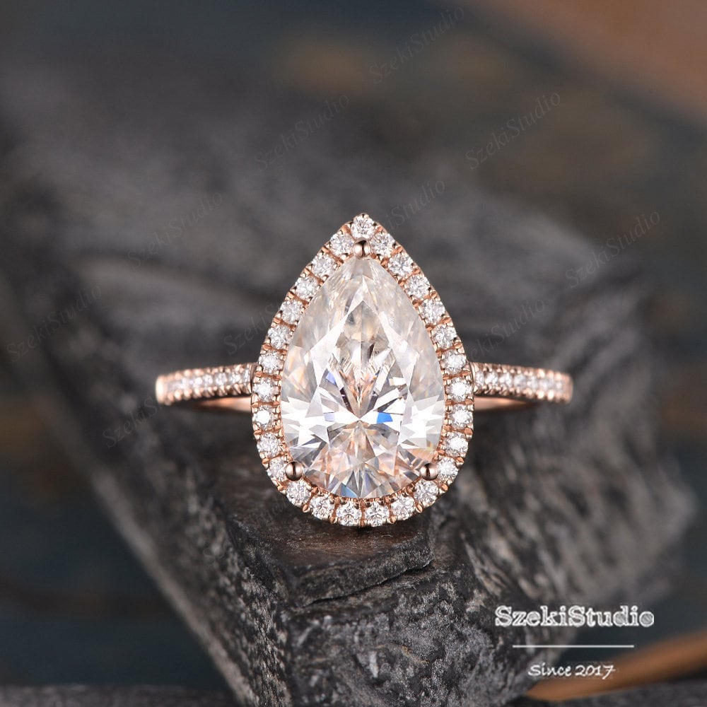 3.5Ct Moissanite Ring Rose Gold Verlobungsring Halo Diamant Ehering Frauen Braut 8x10mm Perle Geformt Halb Eternity Jubiläum von SzekiStudio