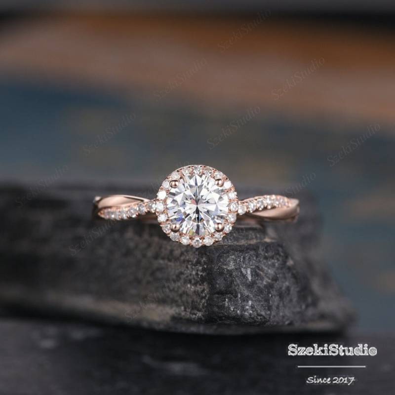 Moissanit Verlobungsring Rosegold Diamant Halo Infinity Hochzeit Brautring Versprechen Halbe Ewigkeit Frauen Jahrestag Geschenk Für Sie Ring von SzekiStudio