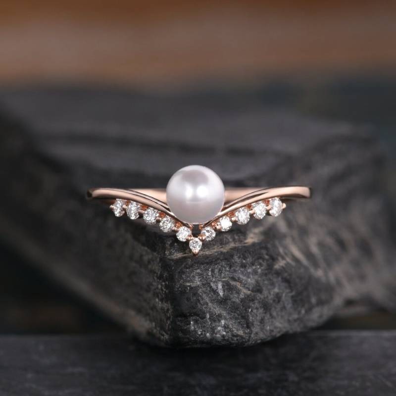 Perlen Verlobungsring Rosegold Diamant Geschwungen Chevron V Form Unikat Antik Juni Geburtsstein Jahrestag Geschenk Frauen Braut Trauring von SzekiStudio