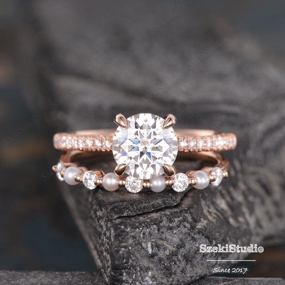 Perlmutt Moissanit Verlobungsring Set Rosegold Ehering Unikat Boden Diamant Braut Art Deco Solitär Jahrestag Frauen 2stk von SzekiStudio