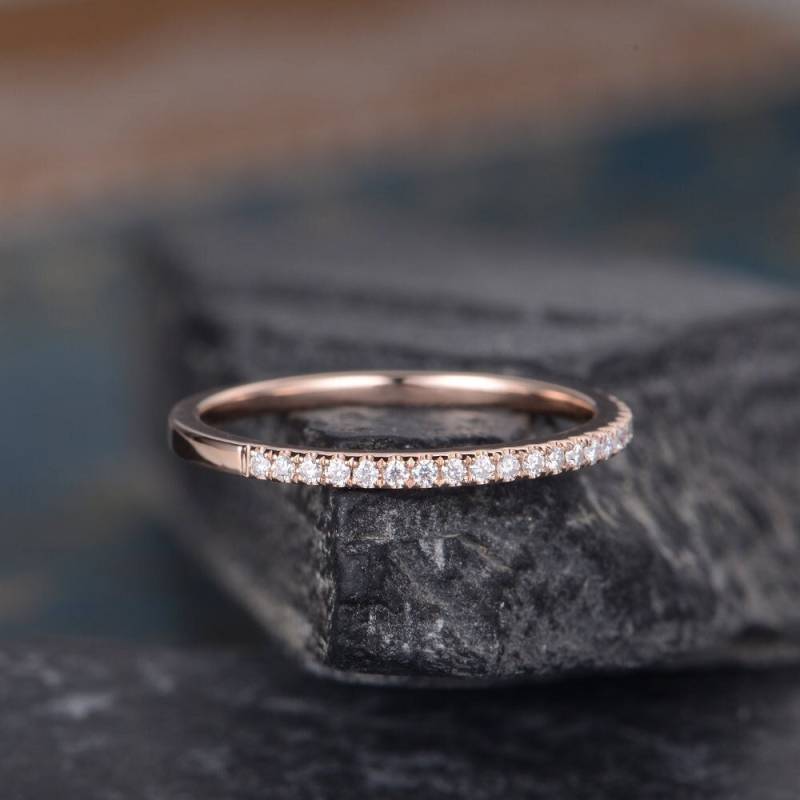 Rose Gold Diamant Hochzeit Band Halbe Ewigkeit Frauen Stapelbar Ring Minimalist Zarte Passende Zierliche Braut Versprechen Jahrestag Geschenk von SzekiStudio