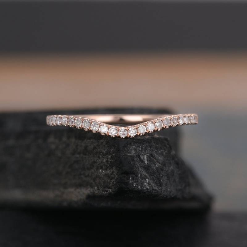 Rose Gold Ehering Welle V-Band Gebogen Chevron Frauen Passende Band Versprechen Jahrestag Ring Stapeln Braut Zarte Zierliche von SzekiStudio