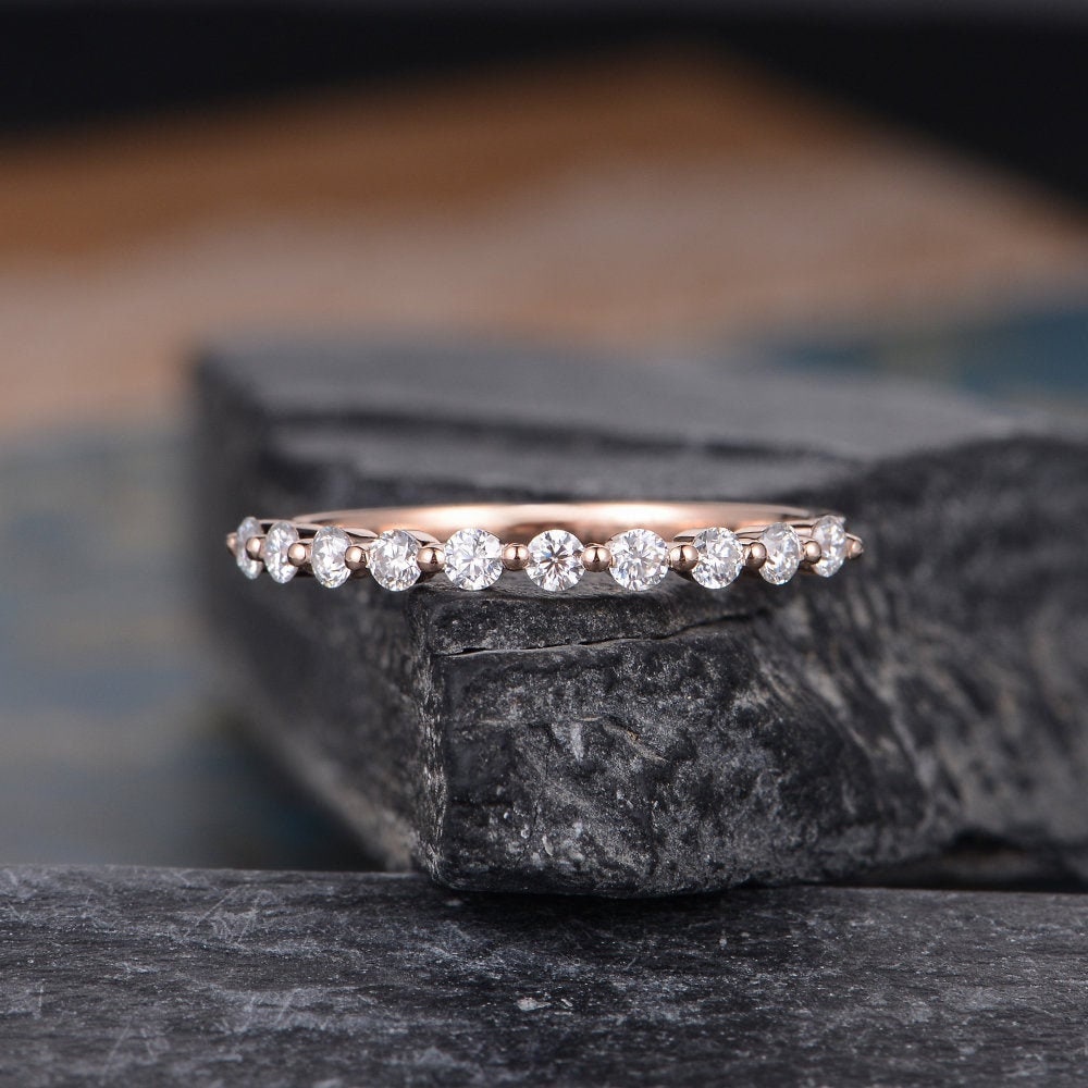 Rose Gold Moissanite Ehering Frauen Halbe Eternity Band Passende Stapeln Minimalist Zarte Braut Versprechen Jahrestag Geschenk von SzekiStudio