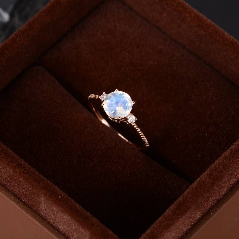 Rose Gold Mondstein Verlobungsring Drei Stein Diamant Perlen Band Unikat Braut Hochzeit Jahrestag Geschenk Für Frauen Regenbogen Ring von SzekiStudio