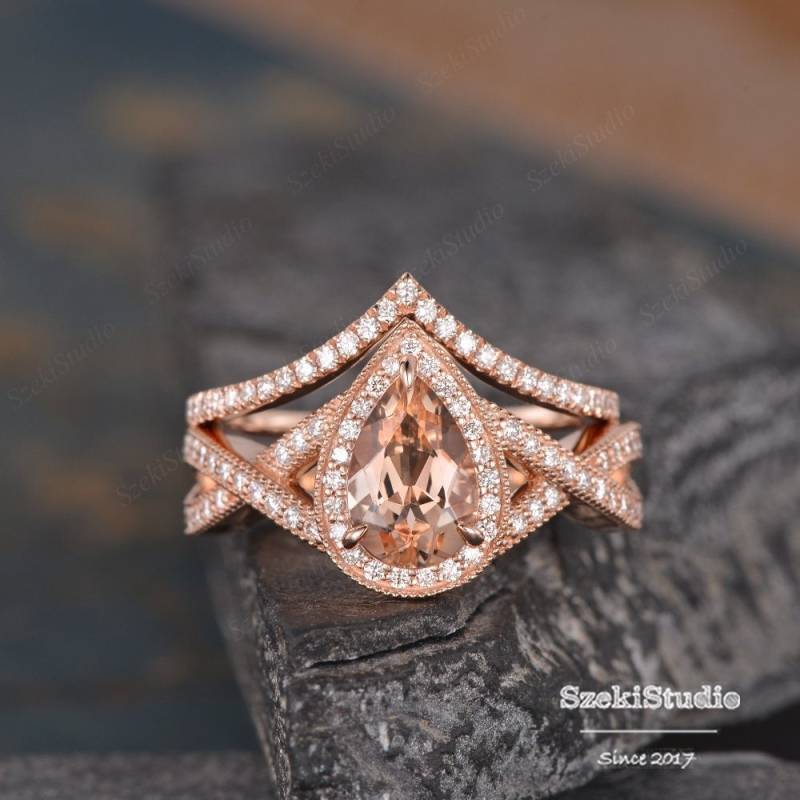Rose Gold Morganit Braut Set Verlobungsring Birnenförmiger Halo Ring Diamant Halbe Ewigkeit Infinity Band Frauen Tropfen Jahrestag 2stk von SzekiStudio