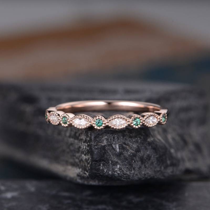 Smaragd Hochzeit Band Frauen Marquise Förmig Diamant Matching Milgrain Art Deco Halbe Ewigkeit Versprechen Ring Zart Minimalistisch von SzekiStudio