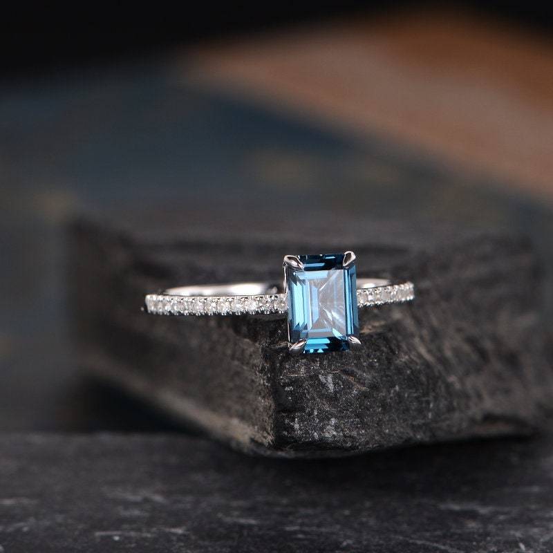 Smaragd Schliff London Blautopas Verlobungsring Weiß Gold Solitär Halbe Ewigkeit Diamant Braut Hochzeit Frauen Jahrestag Geschenk Für Sie von SzekiStudio