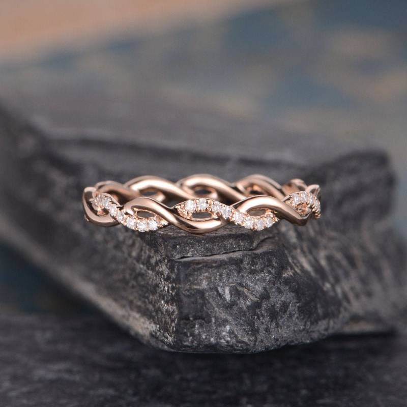 Twist Diamant Band Full Eternity Rose Gold Ehering Frau Infinity Ring Unikat Passendes Stapelband Braut Versprechen Daily Wear von SzekiStudio