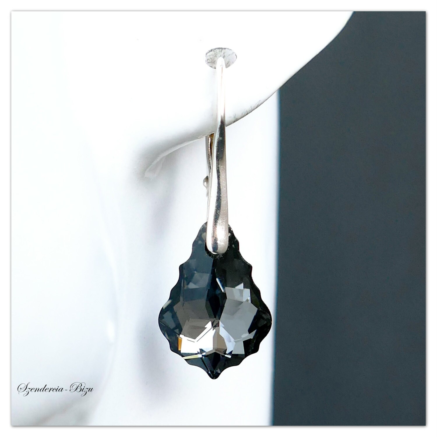 Silber Ohrhänger Swarovski Barock Ohrringe Baroque Silver Night Multicolor Schwarze Braut Geschenk Silber Ohrhänger Swarovski Barock Ohrringe Baroque Silver Night Multicolor Schwarze Braut Geschenk von Szendercia