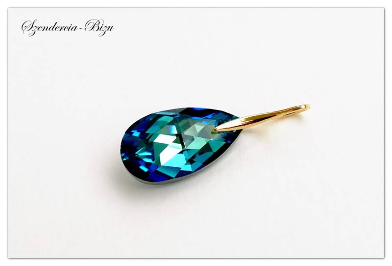 Vergoldeter Silber Anhänger Swarovski Pear Bermuda Blue Halskette Multicolor Tropfen Schmuck Türkiser Braut Geschenk Vergoldeter Silber Anhänger Swarovski Pear Bermuda Blue Halskette Multicolor Tropfen Schmuck Türkiser Braut Geschenk von Szendercia