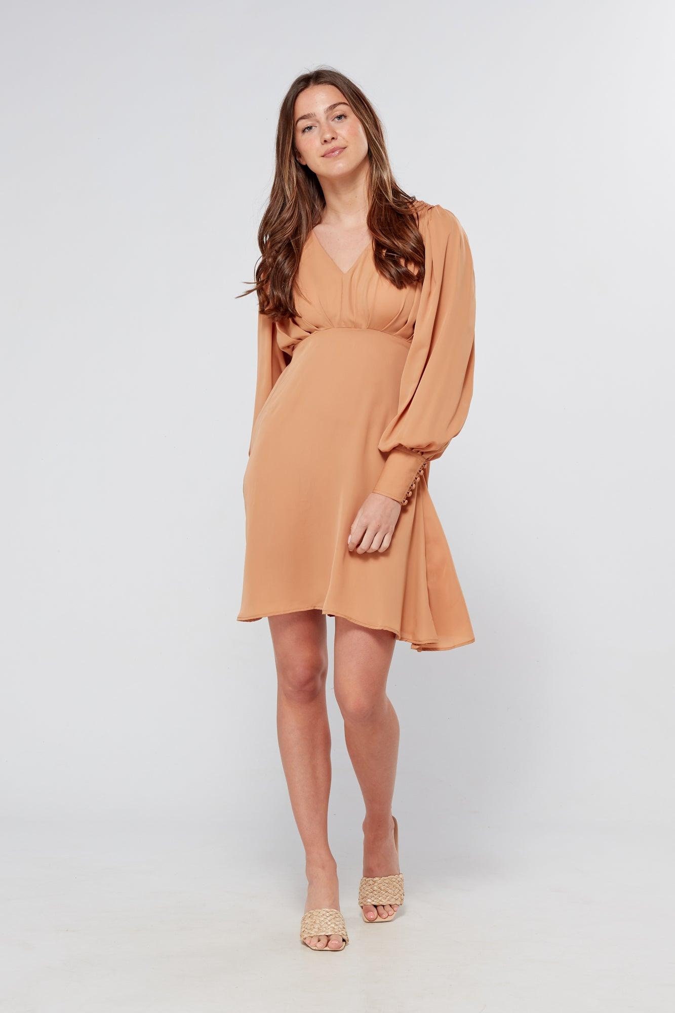 Pia Camel Beiges Georgette Minikleid von TAHLIRA