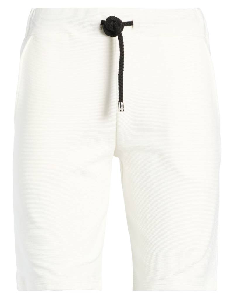 TAKESHY KUROSAWA Shorts & Bermudashorts Herren Weiß von TAKESHY KUROSAWA