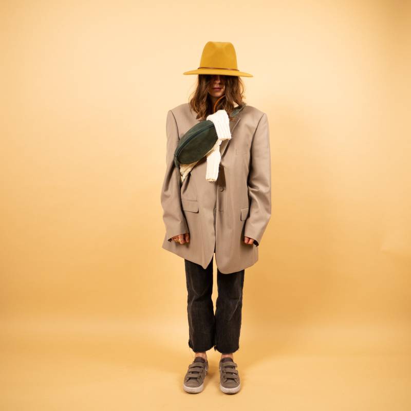 Kleine Umhängetasche Aus Echtem Leder Schwarz von TAKSUBA