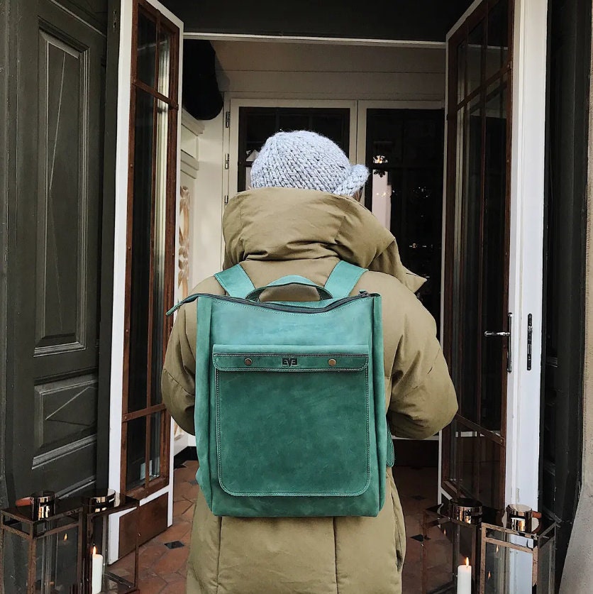 Leder-Rucksack von TAKSUBA