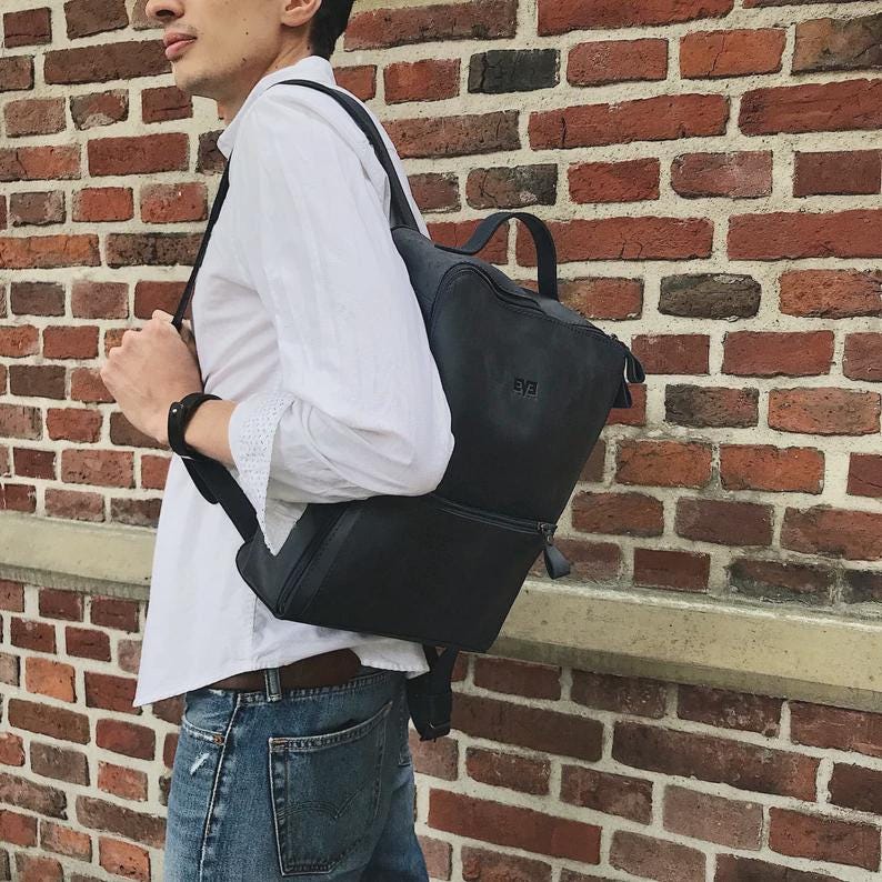 Leder-Rucksack von TAKSUBA