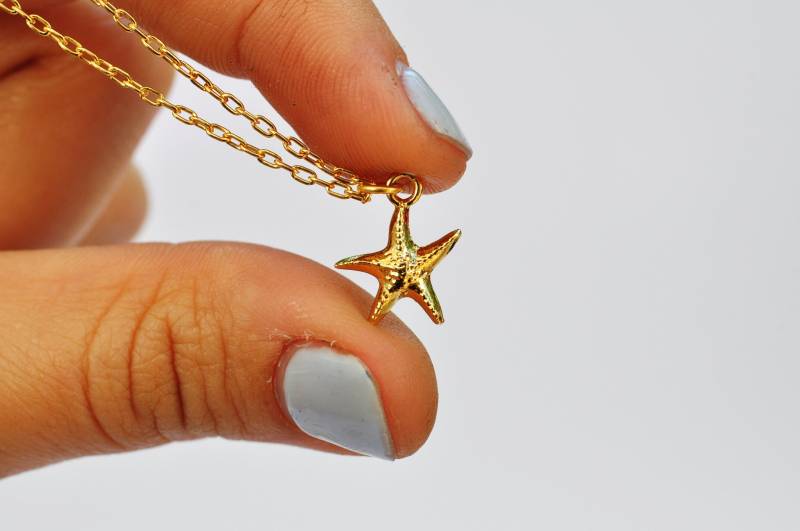 Gold Seestern Halskette 24K Vergoldeter Sterling Silber Anhänger von TALIALUJEWELRY