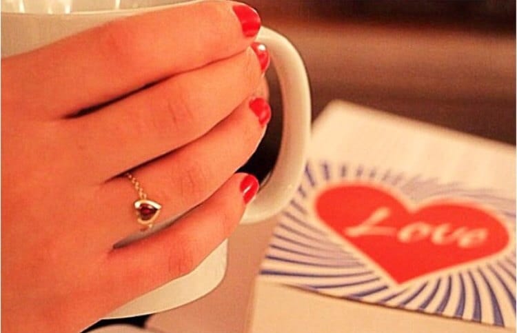 Liebe Herz Kette Ring 14Ct Gelbgold | Weiß & Champagner von TALIANAOMIJEWELLERY