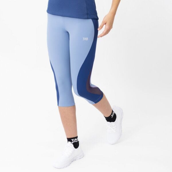 TAO Sportswear Atmungsaktive Damen 3/4-Lauftight Jonida mit Gesäßtasche von TAO Sportswear