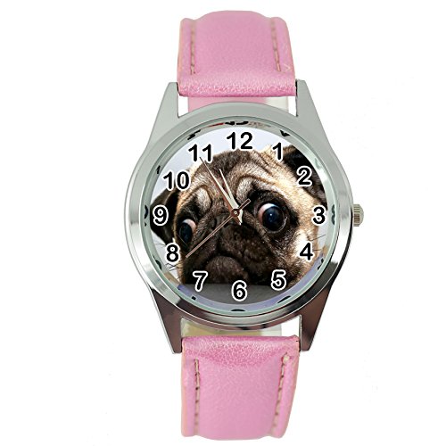 Quarz-Armbanduhr mit Mops-Motiv, Pinkes Lederarmband von Taport® + Gratis Ersatzbatterie + Gratis Geschenkverpackung von TAPORT