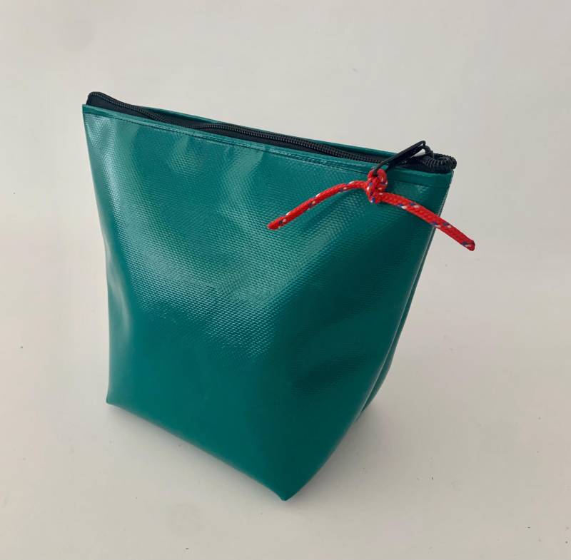 Kosmetiktasche, Wasserdicht, Aus Lkw Plane von TASCHENMACHEREI
