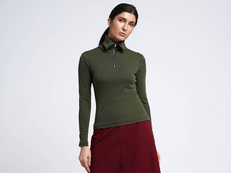 Rollkragenpullover Mit Reißverschluss, Grüner Gerippter Reißverschluss Vorne, Damenpullover, Damenpullover Viertel-Reißverschluss von TAVROVSKA