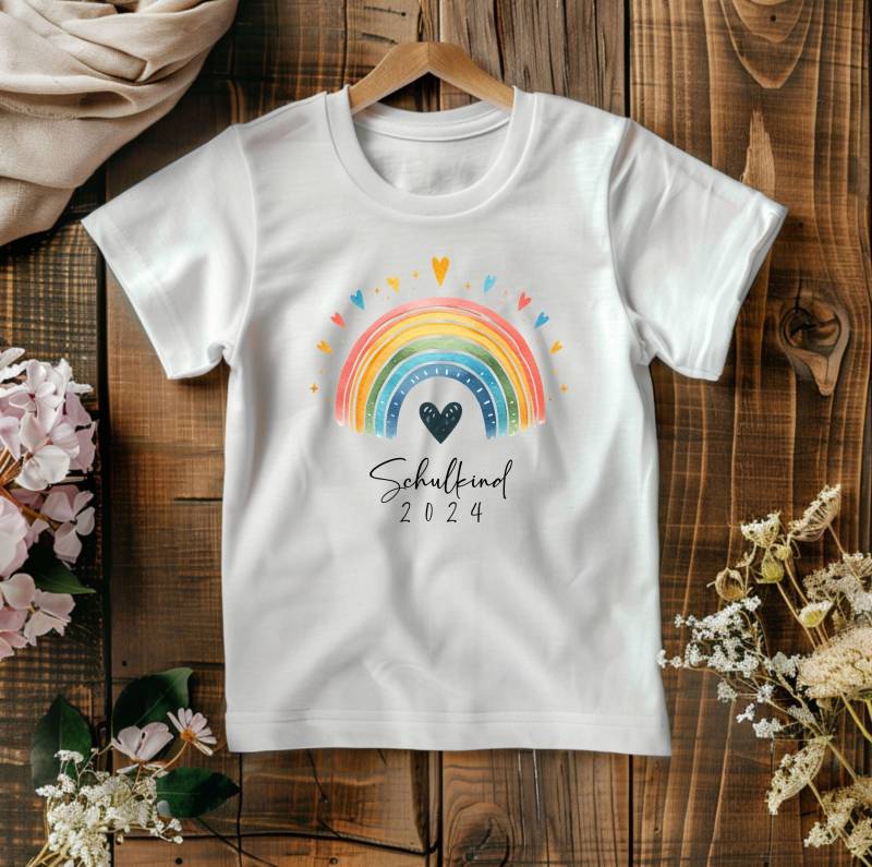 Schulkind T-Shirt 2024 Regenbogen Bunt | Einschulung Erstklässler Einschulungsshirt Erster Schultag Schulanfang Mädchen Junge Mit Namen von TBDreamWork