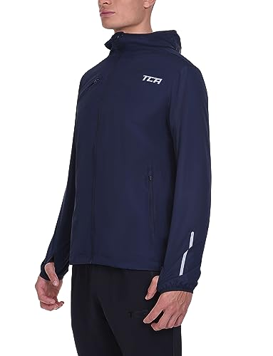 TCA Herren Lauf-Softshelljacke. Reflektierende atmungsaktive Packable-Jacke mit Reißverschlusstaschen - Dunkelblau, M von TCA