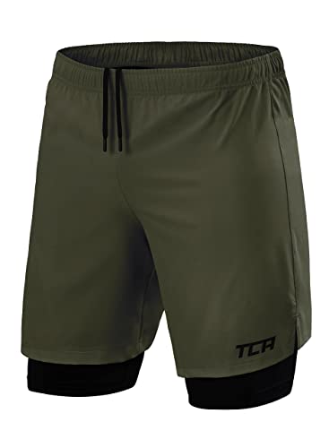 TCA Ultra Laufhose Herren 2 in 1 Kurze Sporthose Trainingsshorts Laufshorts mit integrierter Kompressionshose und Reißverschlussfach - Grün (Reißverschlusstasche), M von TCA