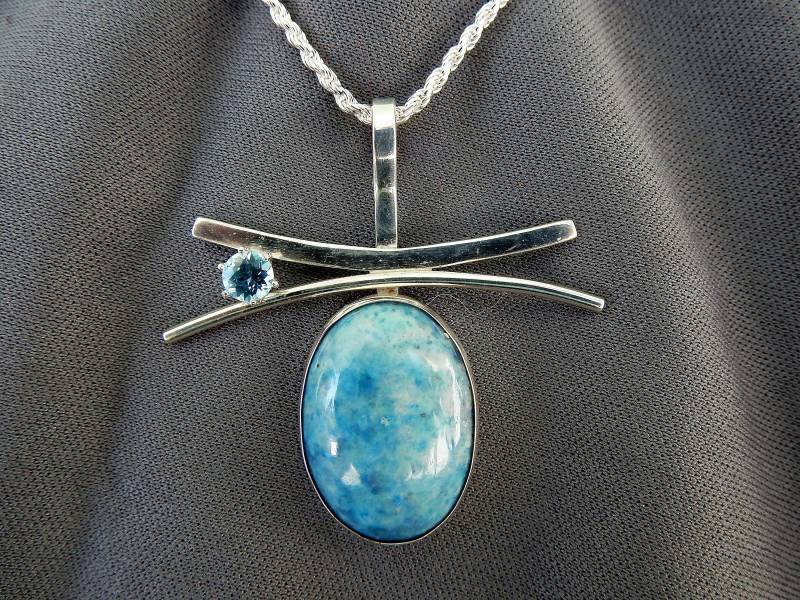 Denim Lapis Und Blautopas Anhänger Denim Lapis Und Blautopas Anhänger von TCBodeker