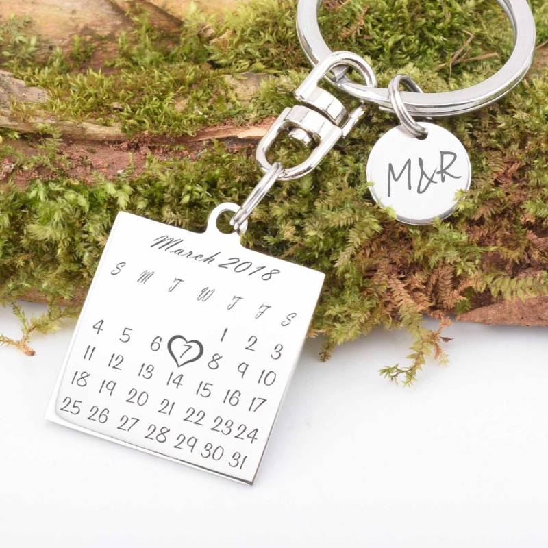 Personalisierter Kalender Schlüsselanhänger, Jubiläumsdatum, Edelstahl von TCdiy
