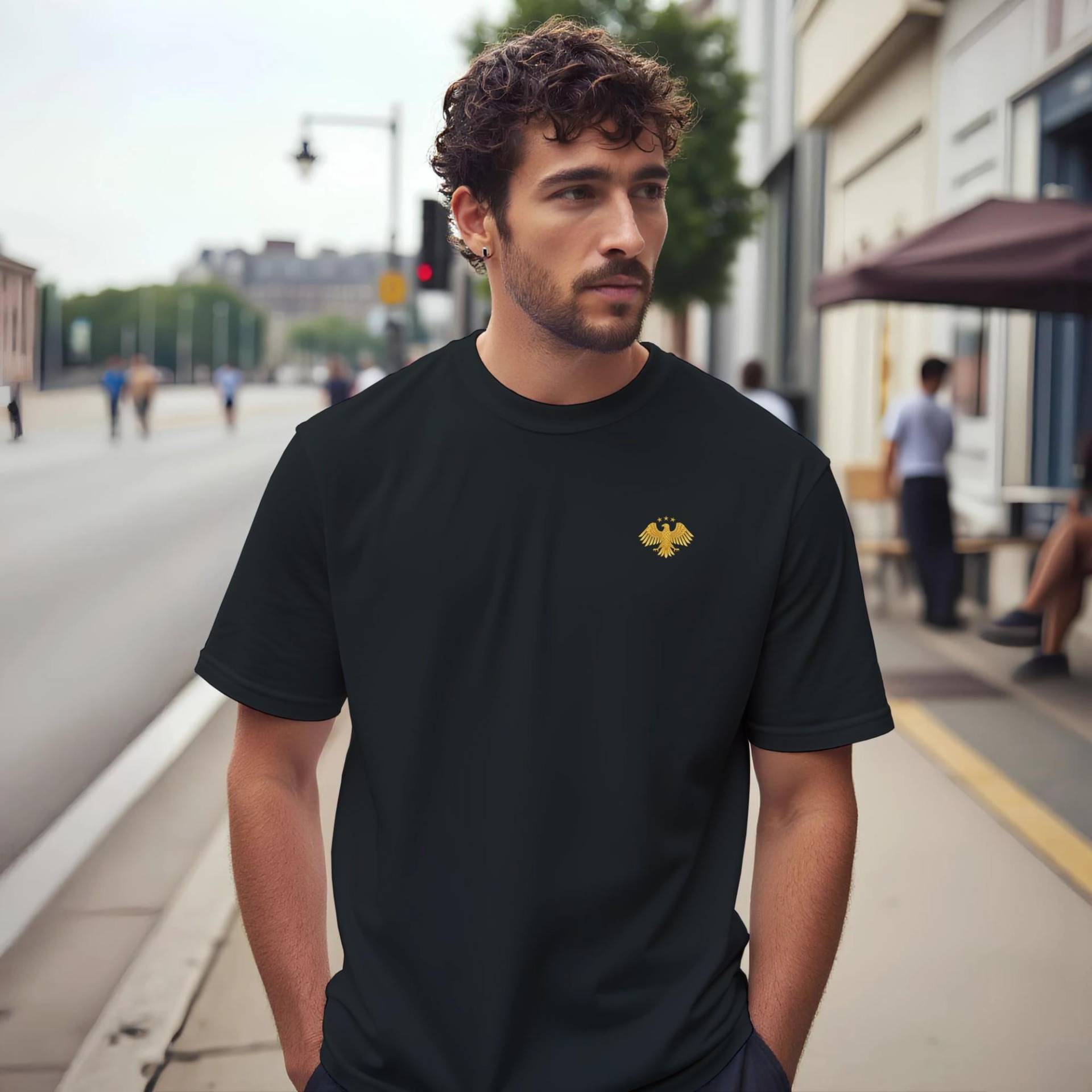 Syrien T-Shirt | Gold Wappen Syrien T-Shirt | Gold Wappen von TEKTEE