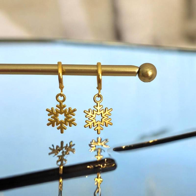 Neu 18K Gold Schneeflocke An Mini-Creolen Huggies Hoop Ohrringen, Tenkiks von AmaraVeraJewellery