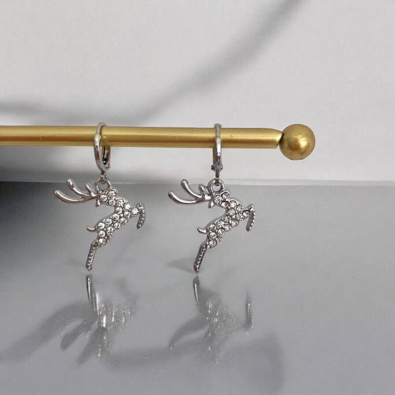 Neu Glitzer Silber Hirsch, Rentier, An Mini-Creolen Huggies Hoops Ohrringen, Tenkiks von AmaraVeraJewellery