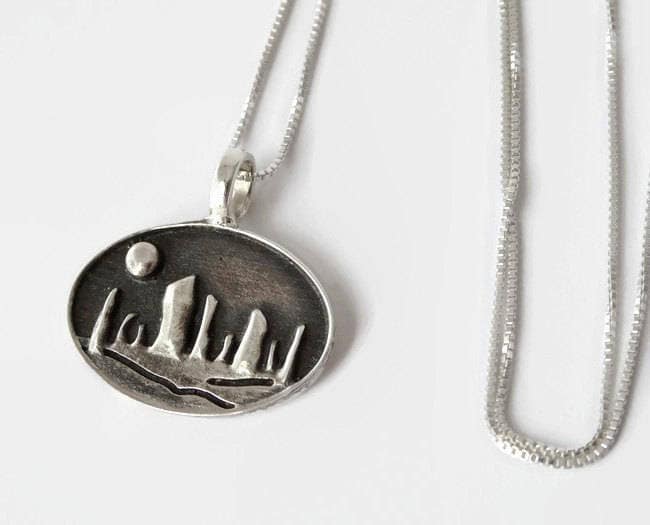 Kreis Der Stein-Halskette - Massiv Silber Reich Oxidiert 3D 18 "Sterling Box-Kette Stonehenge Craigh Na Dun Portal von TESandTreasures