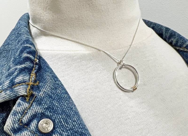 Kreis Halskette - Sterling Silber & 14Ktgf Akzente Karma Zen Outlander Steine Yin Yang Minimalistisch 18 "Sterling Kette Jeden Tag von TESandTreasures