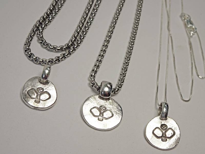 Pickleball Paddle Anhänger - Massiv Sterling Silber Wahl Der Halskette Recycelt Hoffan Knaller Dink Lob Kundgebung Liebe Für Sie Oder Ihn von TESandTreasures