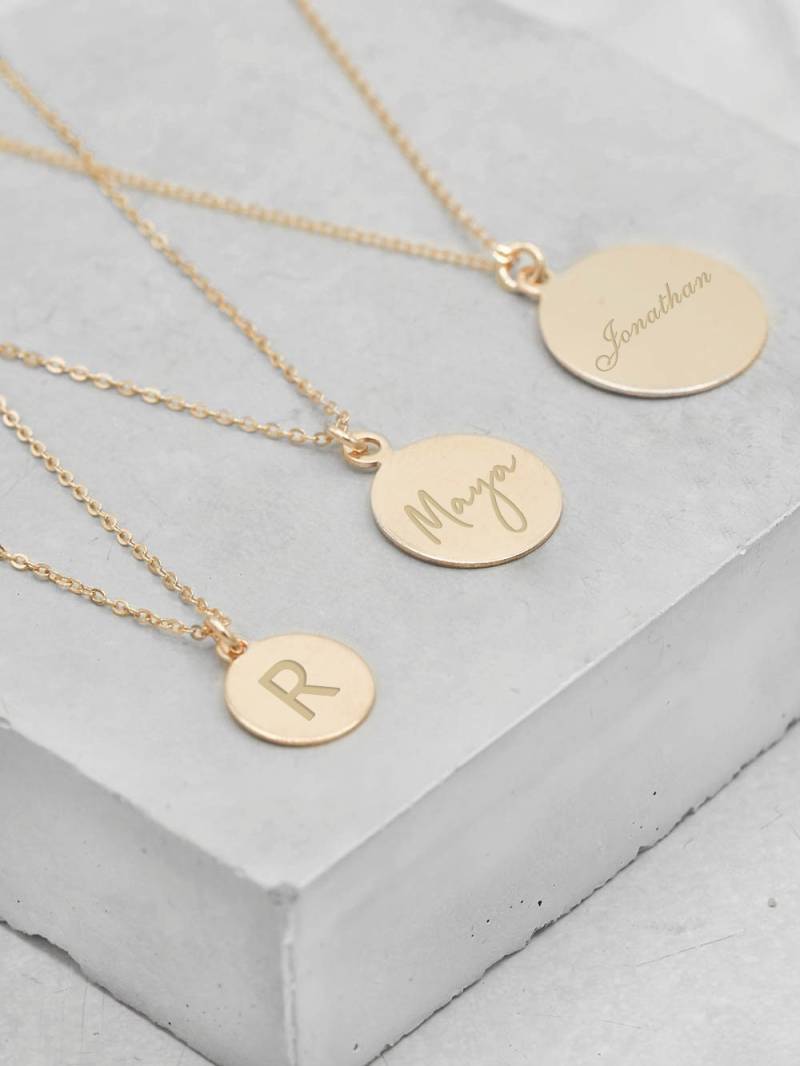 Benutzerdefinierte Name Münze Halskette - Gold Gefüllt | Anpassbare Personalisierte Disk Gravierte Namenskette von TFHJEWELRY
