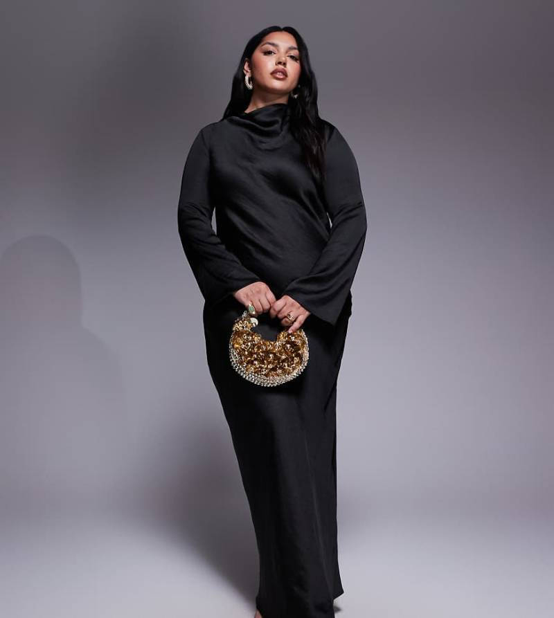 TFNC Plus - Hochgeschlossenes, langärmliges Midikleid in Schwarz von TFNC Plus