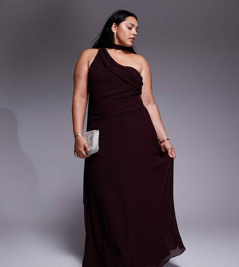 TFNC Plus - Maxikleid in Kirschrot mit Schal-Ausschnitt und One-Shoulder-Träger-Rosa von TFNC Plus