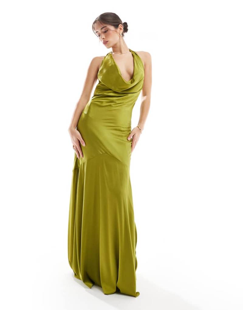 TFNC - Bridesmaid - Brautjungfern-Maxikleid aus Satin in Olivgrün mit Neckholder und Wasserfallausschnitt von TFNC