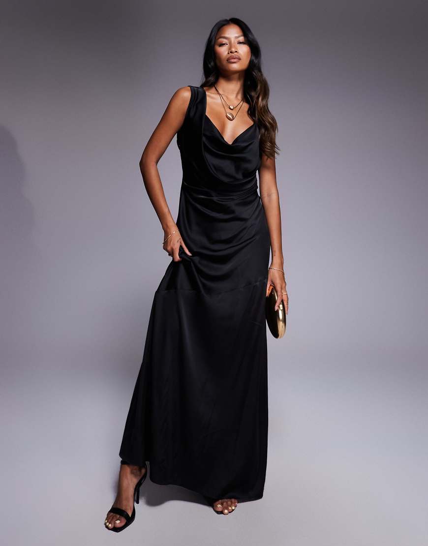 TFNC - Maxikleid aus schwarzem Satin mit One-Shoulder-Träger und überkreuztem Detail am Rücken von TFNC
