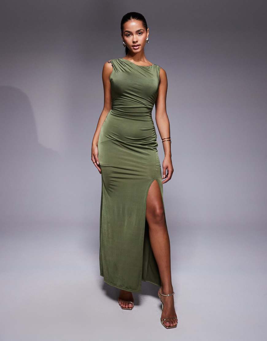 TFNC - Schulterfreies Midaxi-Kleid in Olivgrün mit hohem Beinschlitz von TFNC