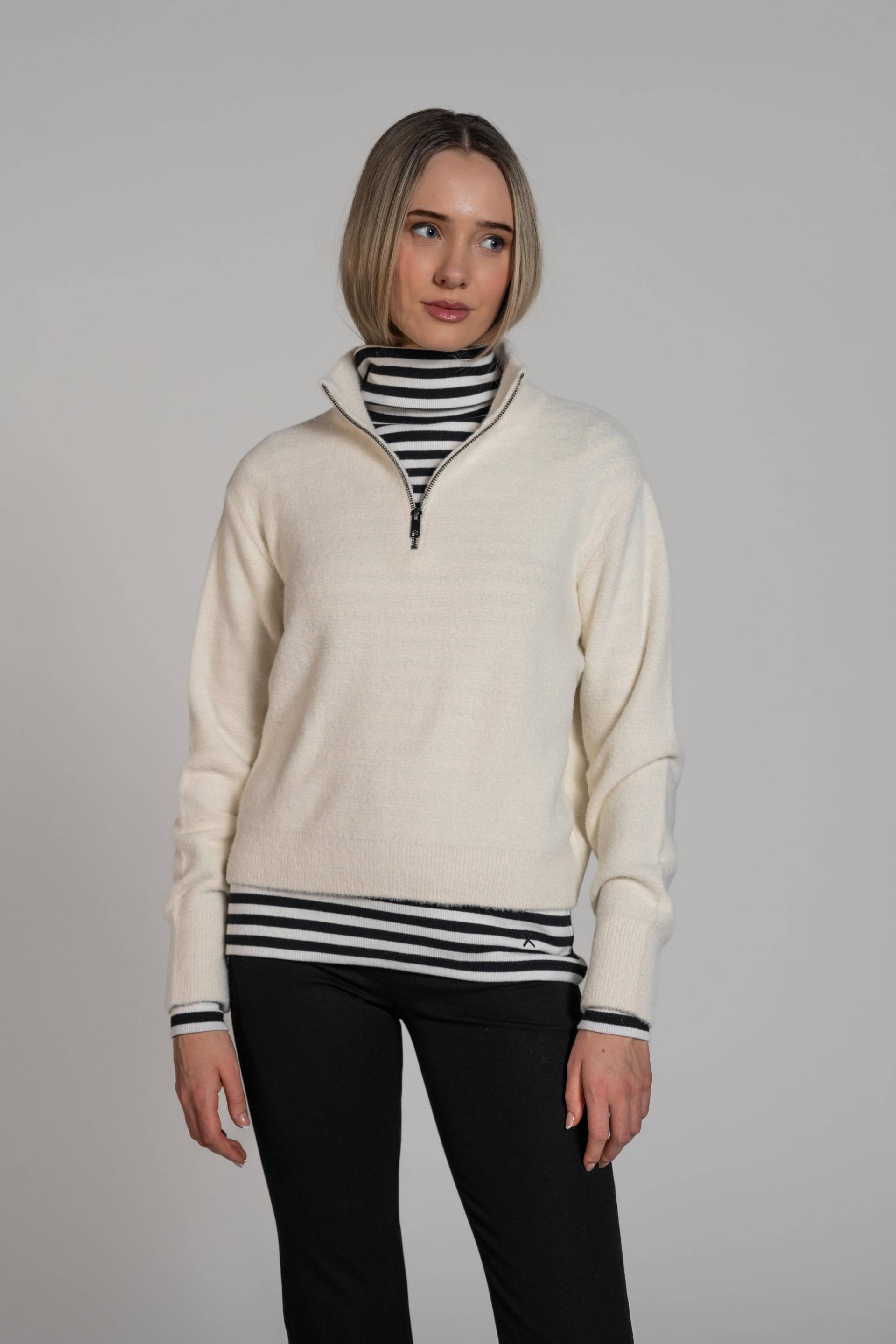 THE FASHION PEOPLE - Cozy Troyer knitted winter white - Gr. - M von THE FASHION PEOPLE