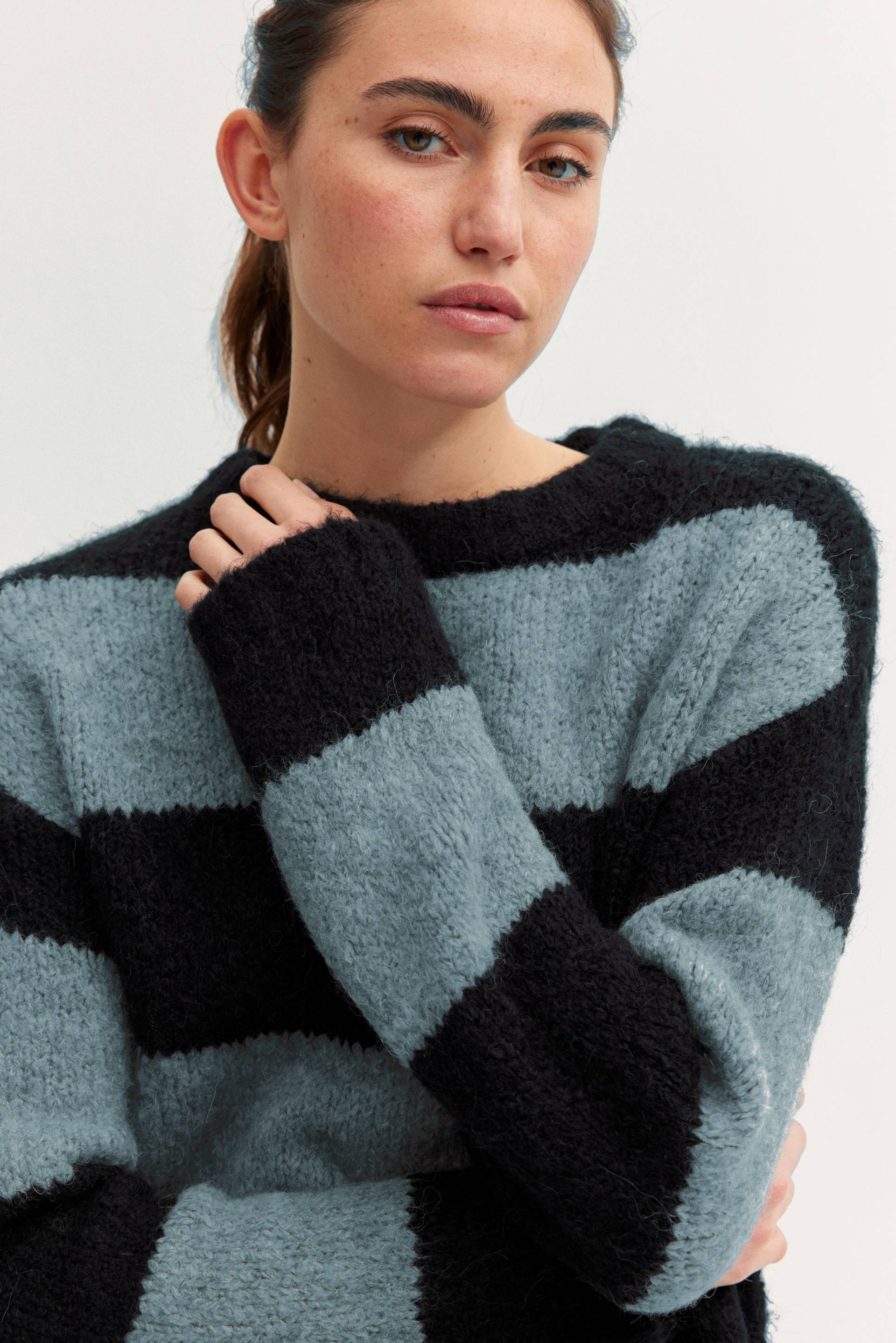 THE FASHION PEOPLE - Fluffy striped Pullover winter ocean stripe - Gr. - XL von THE FASHION PEOPLE