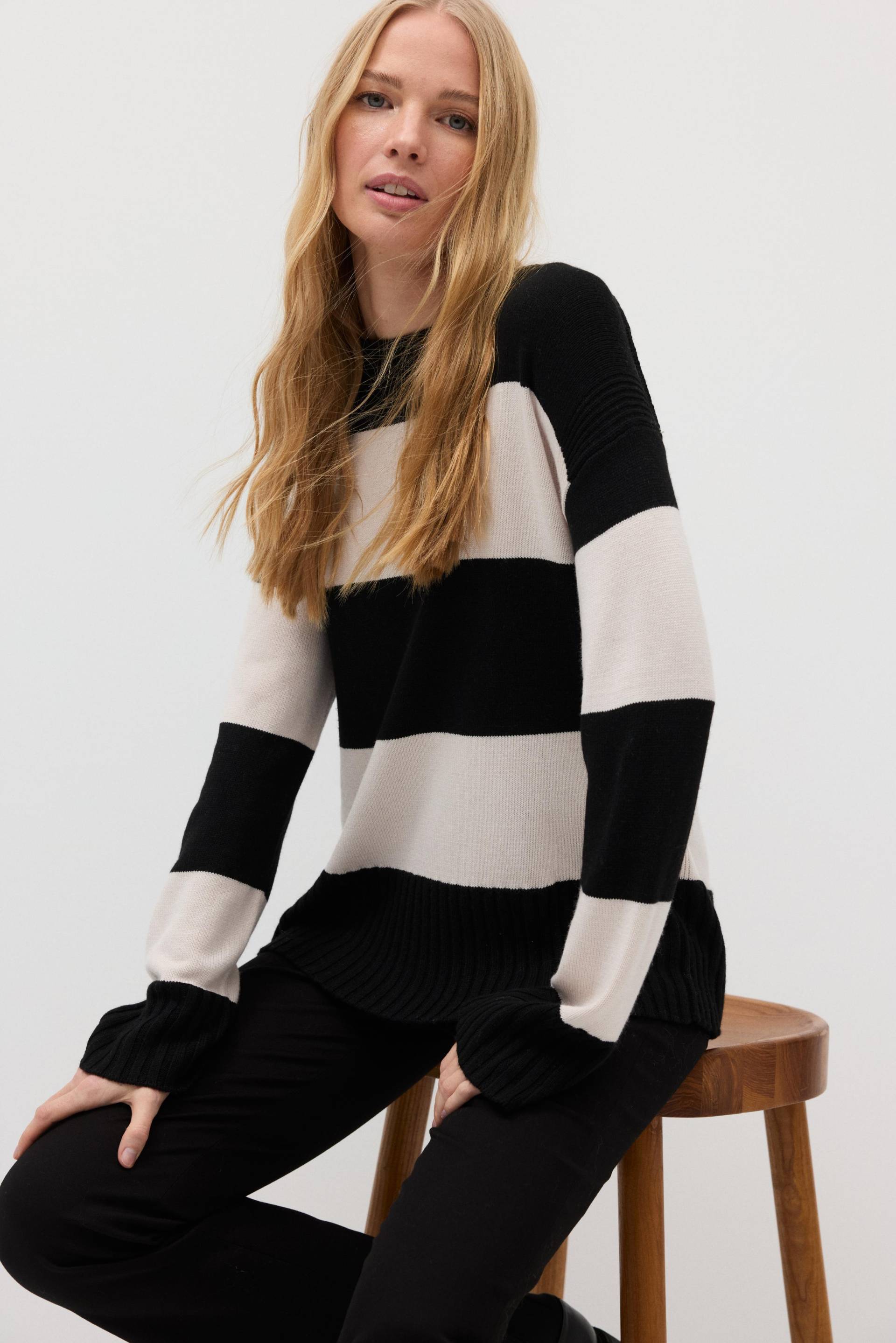 THE FASHION PEOPLE - Striped roundneck Sweater deep black stripe - Gr. - S von THE FASHION PEOPLE