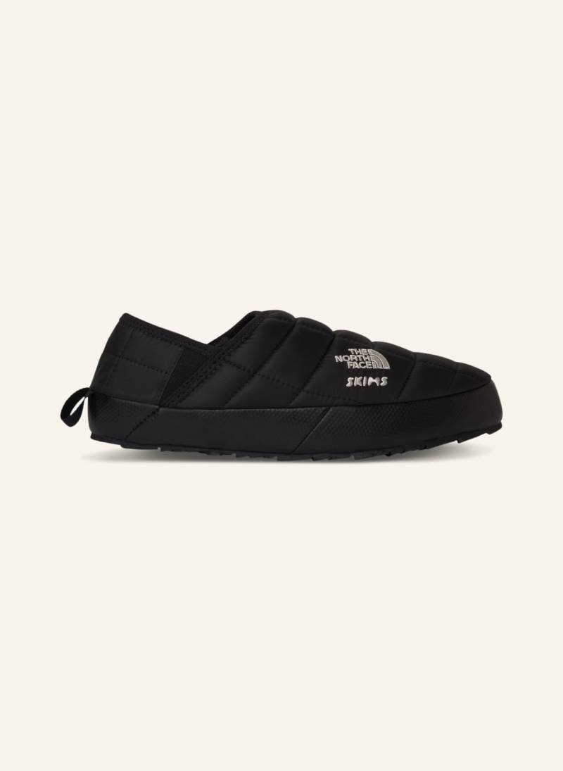 The North Face X Skims Slipper Thermoball™ Traction schwarz von THE NORTH FACE x SKIMS
