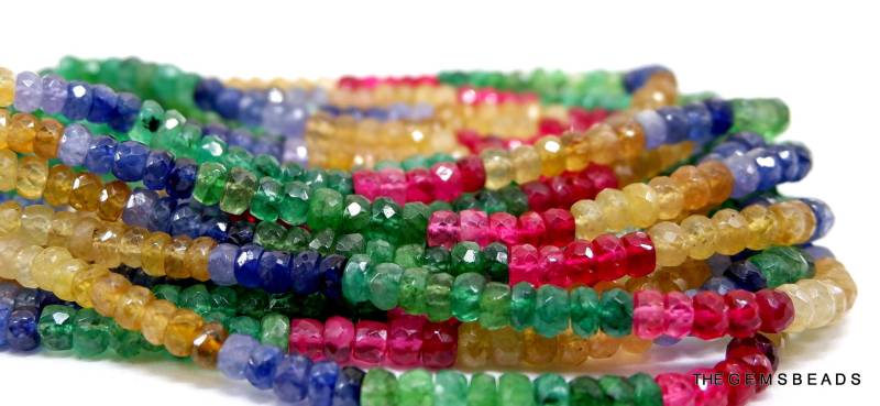 Natürliche Multi Saphir Glasfeld 4-5mm Facettierte Perlen - Smaragd, Rubin, Blauer Saphir, Gelber Shaded Halskette von THEGEMSBEADS